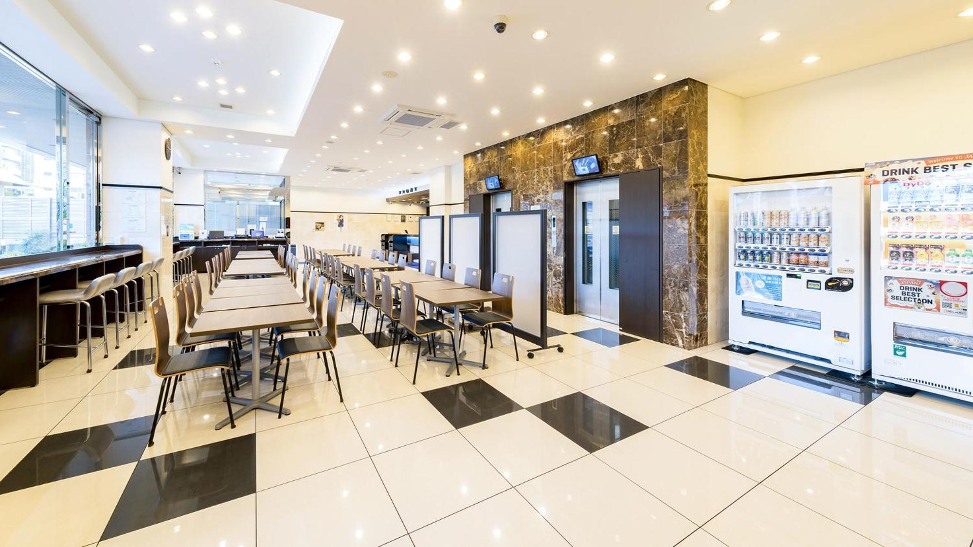 Toyoko Inn Tsu Eki Nishi Guchi Экстерьер фото
